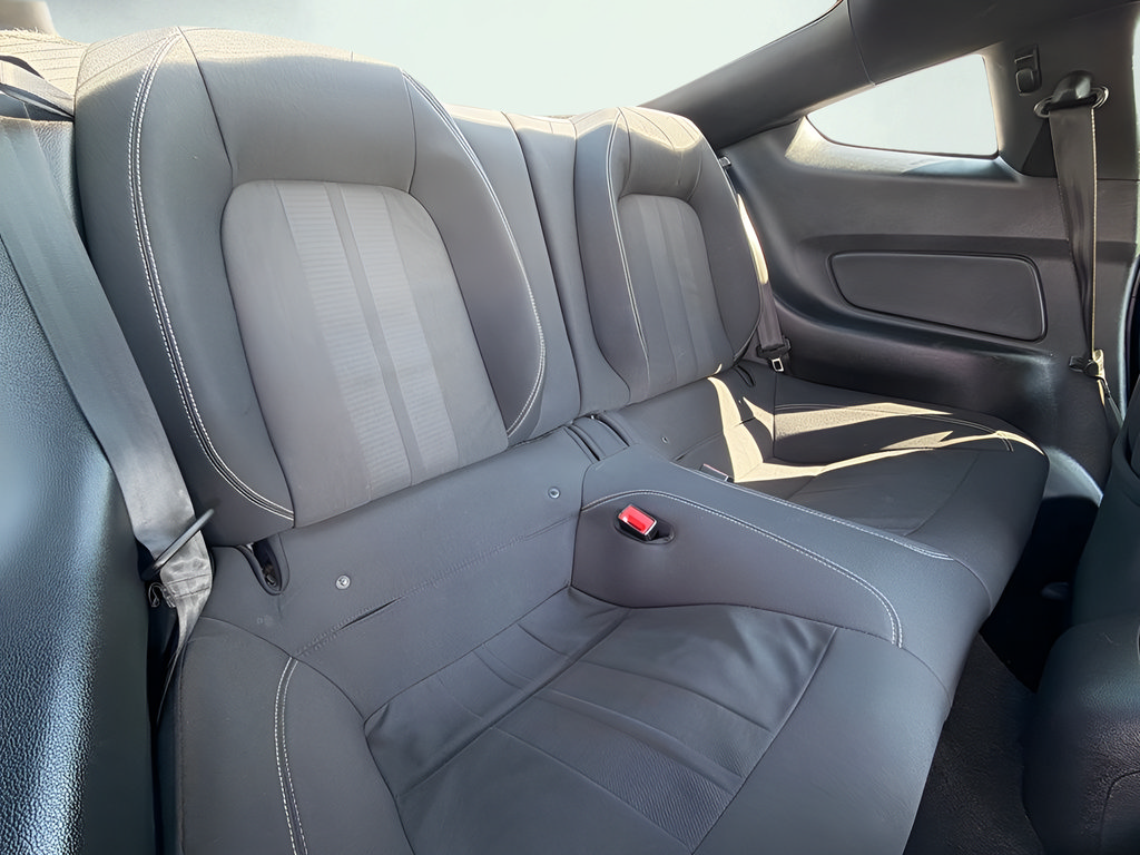 Used 2019 Ford Mustang Coupe RWD image 20