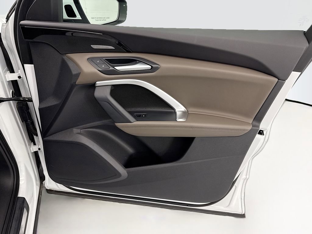 Certified 2025 Audi Q5 Premium Plus w/ Premium Plus image 24