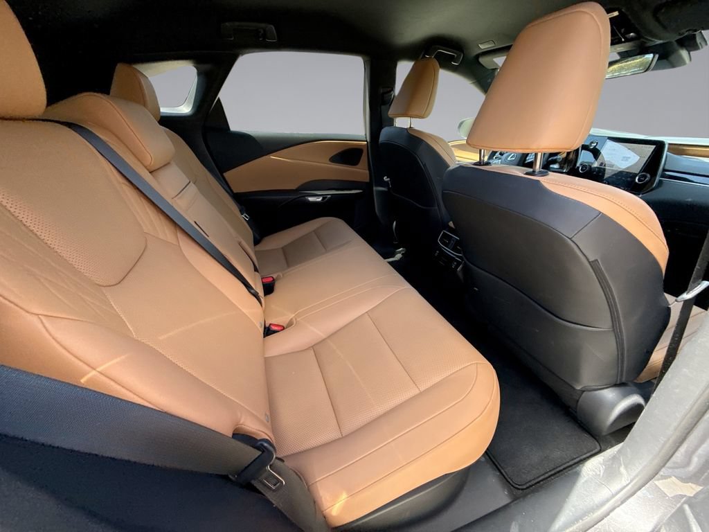 Certified 2025 Lexus RX 350 FWD w/ Technology Package image 17