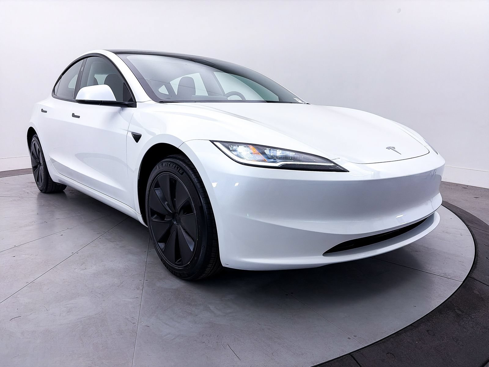 Used 2024 Tesla Model 3 Standard Range RWD image 11
