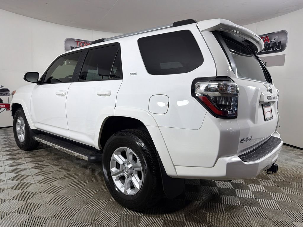 Used 2023 Toyota 4Runner SR5 image 5