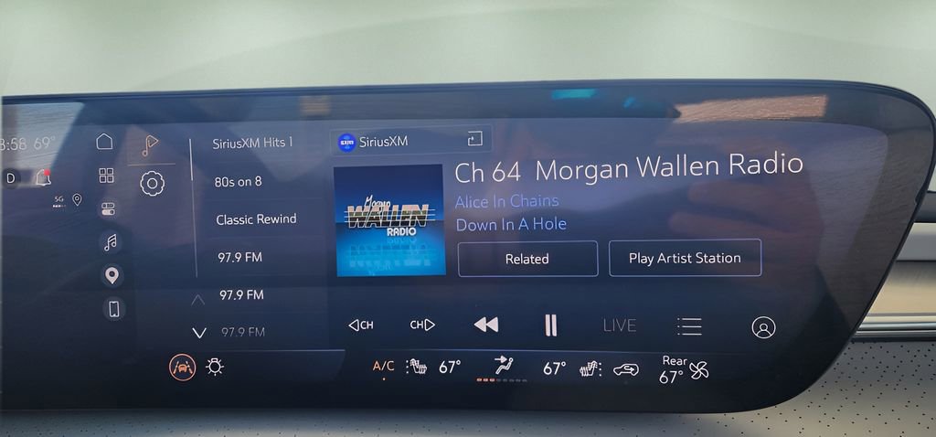 Used 2025 Buick Enclave Avenir w/ Super Cruise Package image 34