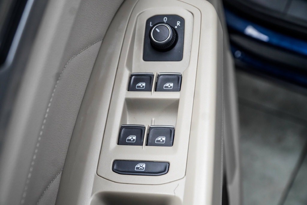Used 2022 Volkswagen Atlas SE AWD/4WD image 38