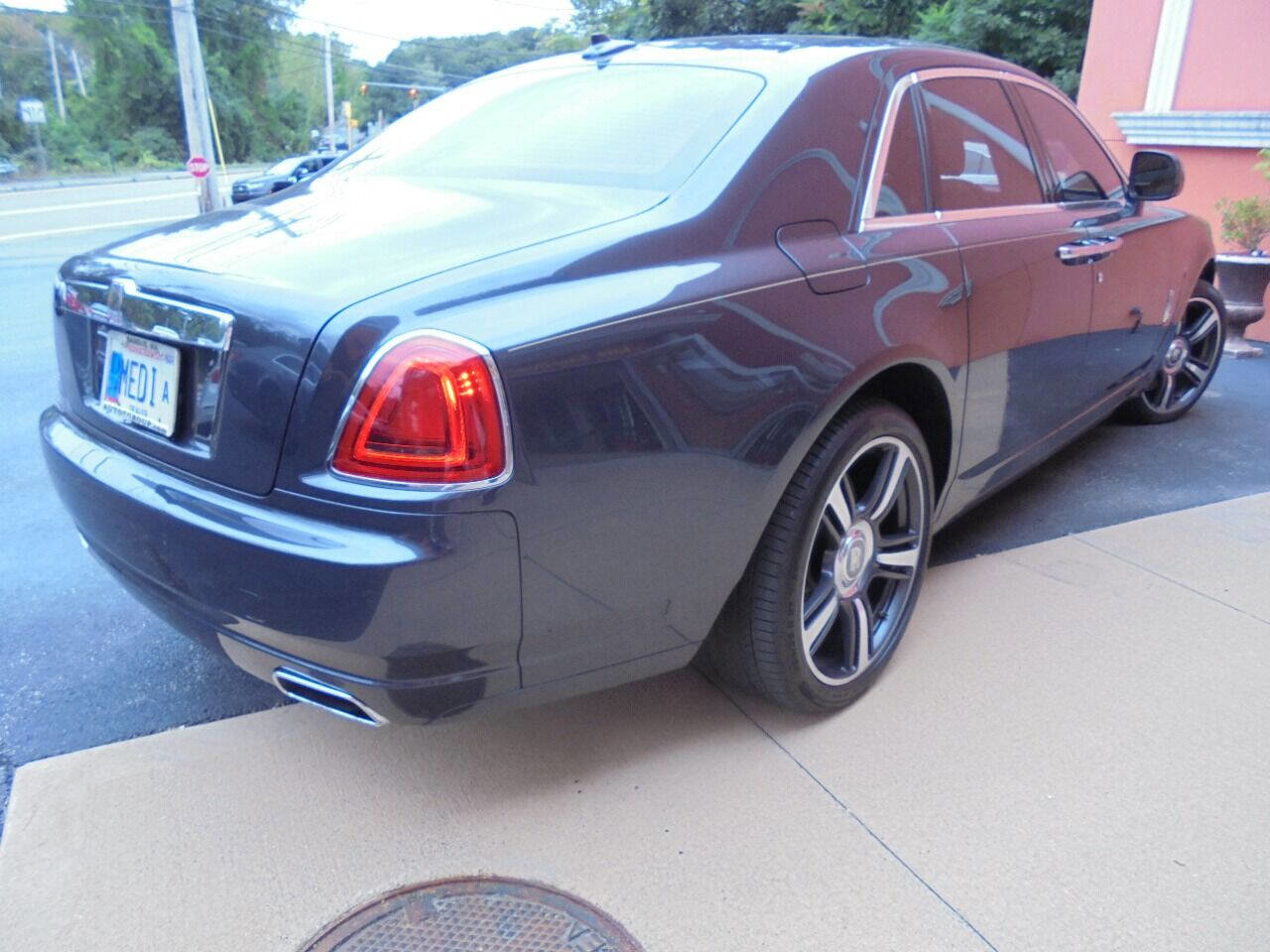 Used 2011 Rolls-Royce Ghost image 30