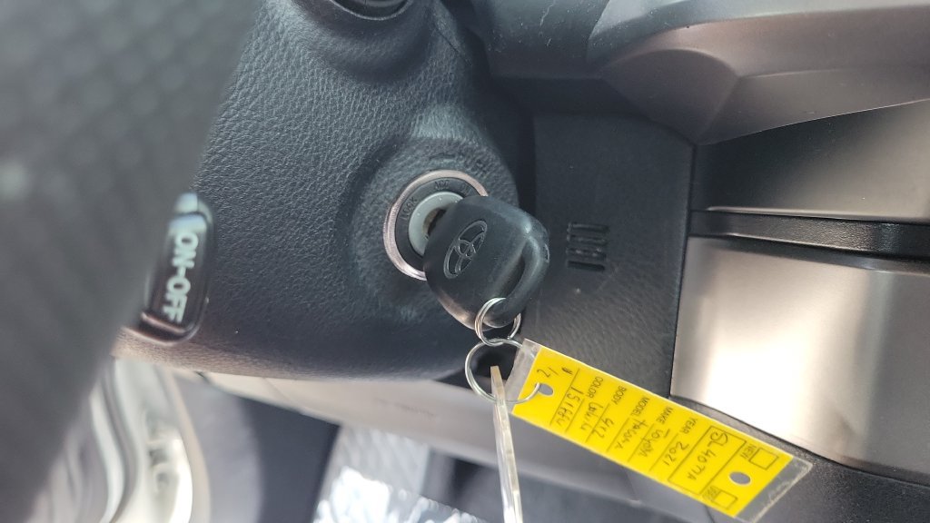 Used 2021 Toyota Tacoma SR5 RWD image 25