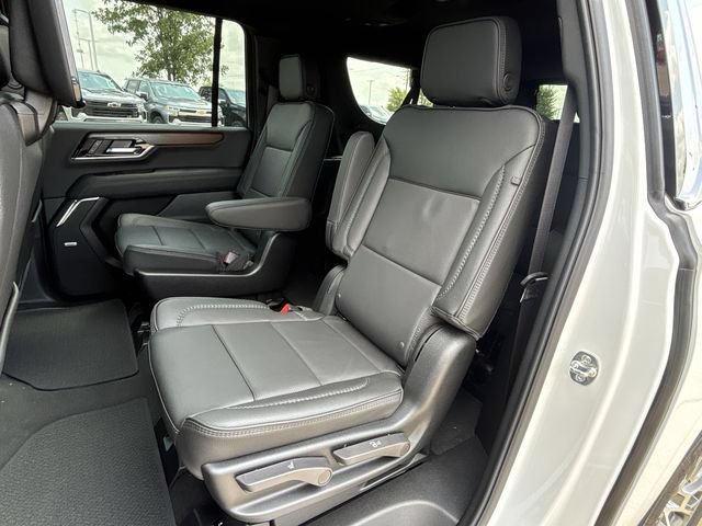 New 2026 GMC Yukon XL Denali w/ Denali Reserve Package AWD/4WD image 25