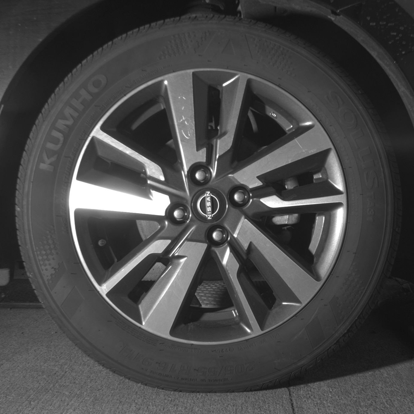 Used 2025 Nissan Versa SV FWD image 13