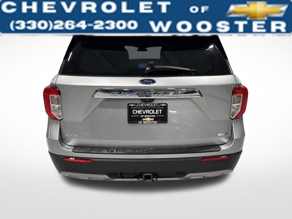 Used 2020 Ford Explorer XLT w/ Equipment Group 202A image 5