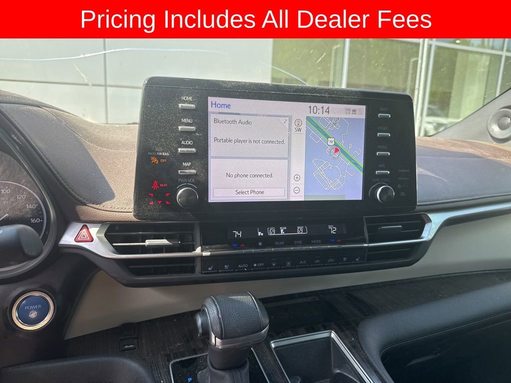 Used 2023 Toyota Sienna Platinum FWD image 7