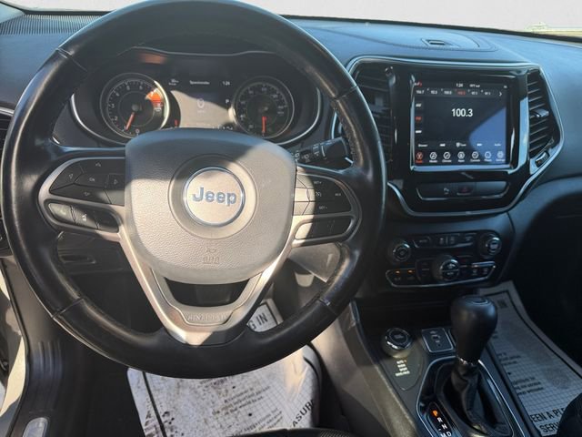 Used 2019 Jeep Cherokee Limited image 10