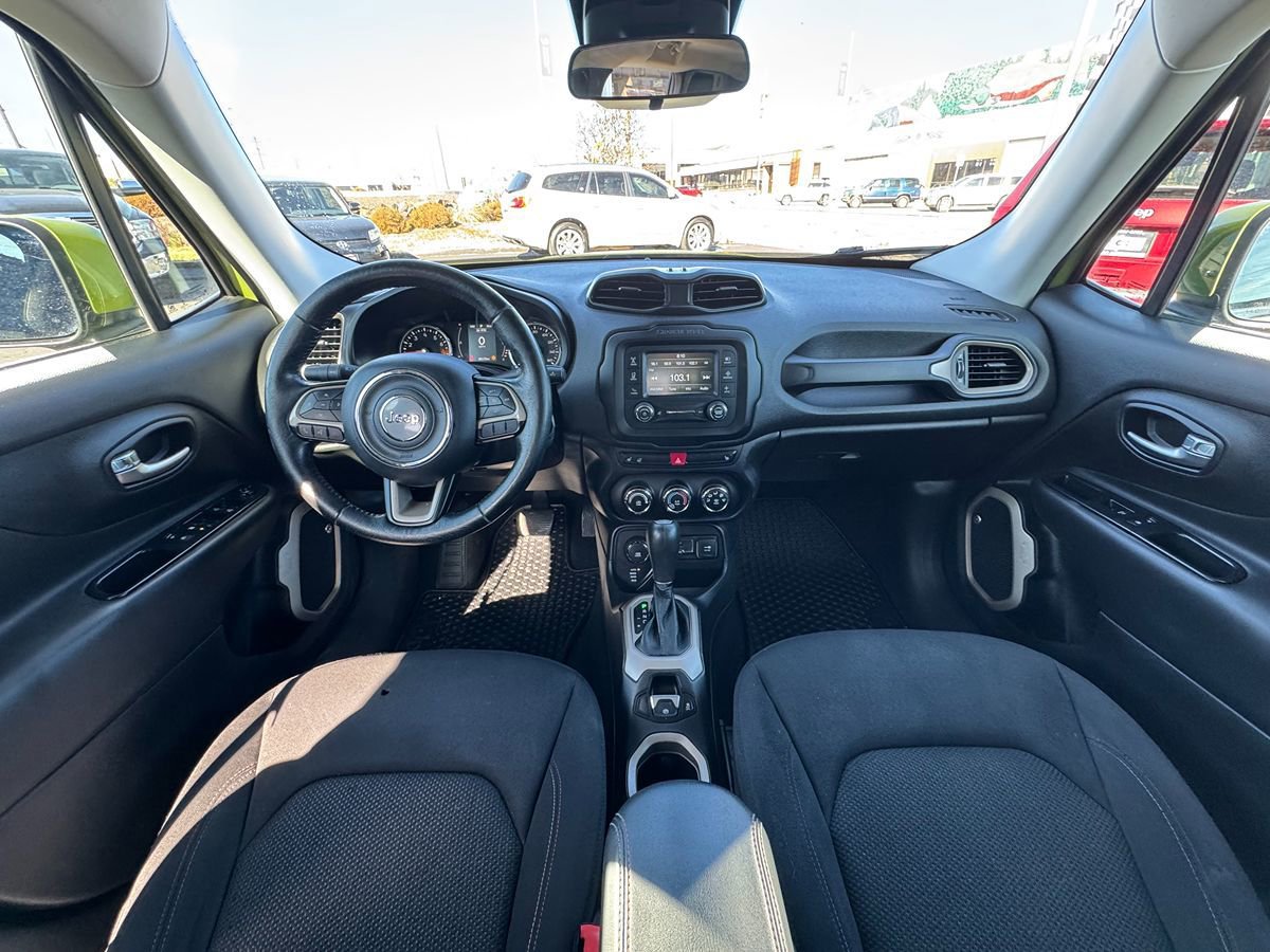 Used 2016 Jeep Renegade 75th Anniversary AWD/4WD image 18