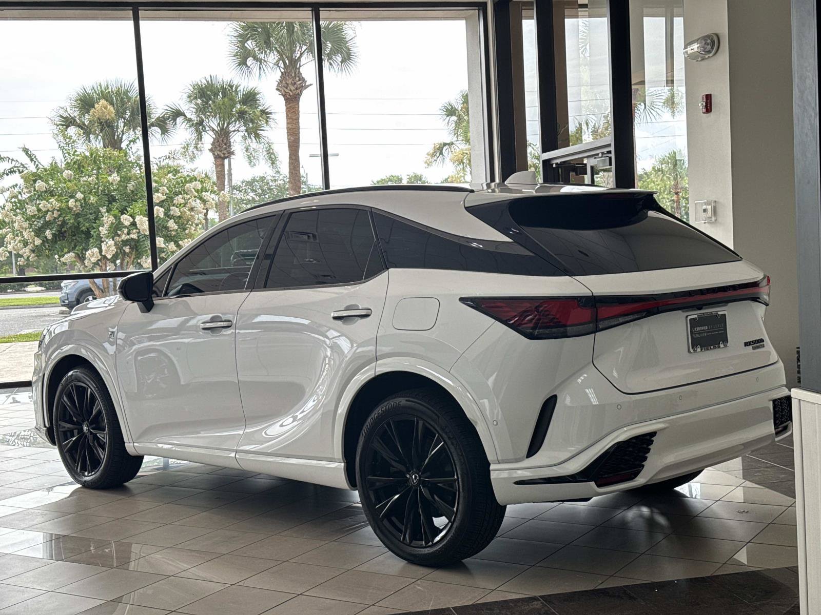 Certified 2025 Lexus RX 500h F Sport w/ Convenience Package AWD/4WD image 6