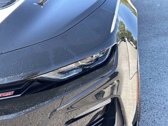 Used 2021 Chevrolet Camaro SS w/ LPO, Ground Effects Package RWD image 10