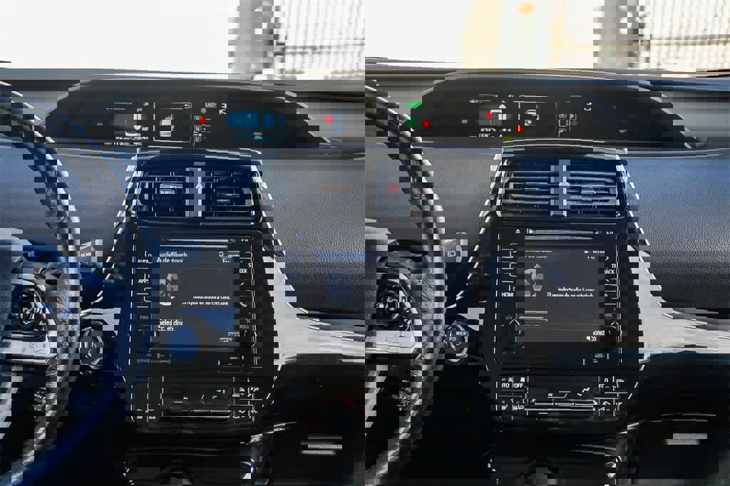 Used 2016 Toyota Prius Four Touring image 13