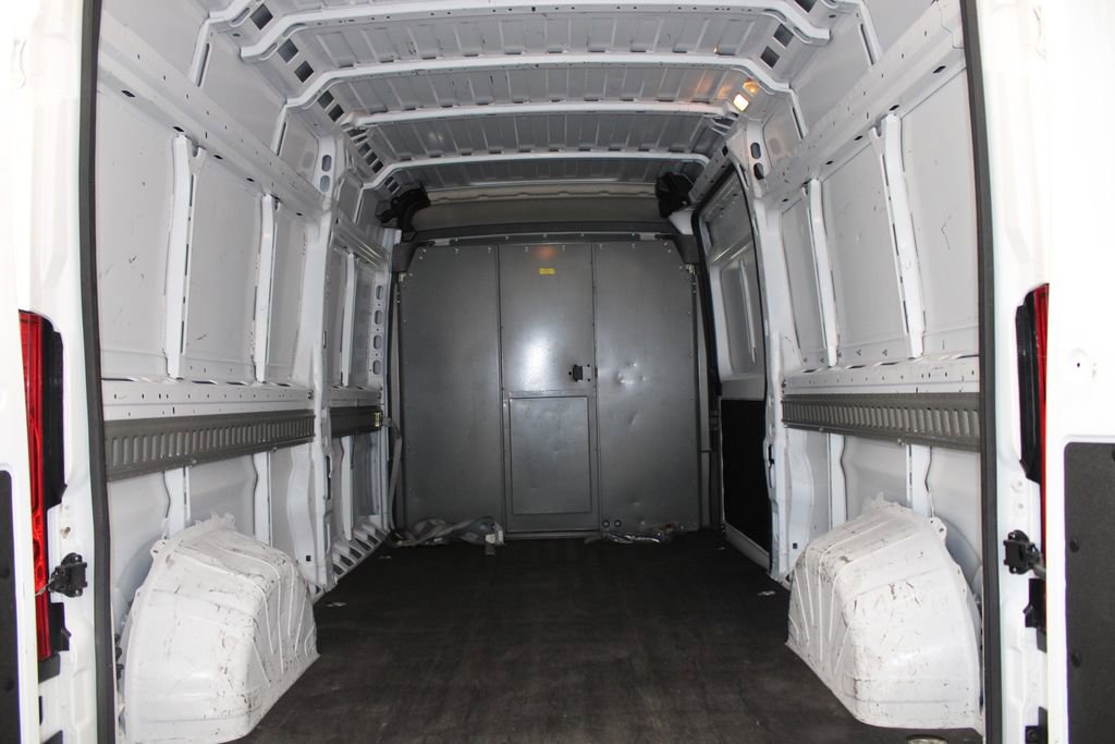 Used 2023 RAM ProMaster 2500 image 14