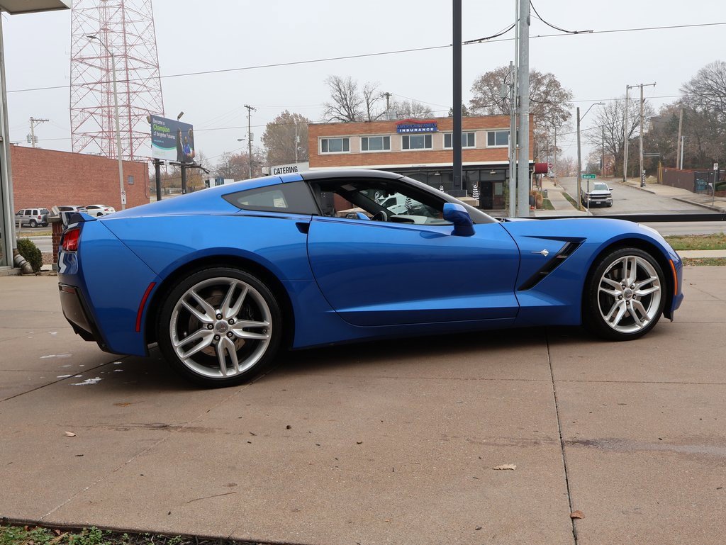 Used 2015 Chevrolet Corvette Stingray Coupe w/ 3LT Preferred Equipment Group image 8