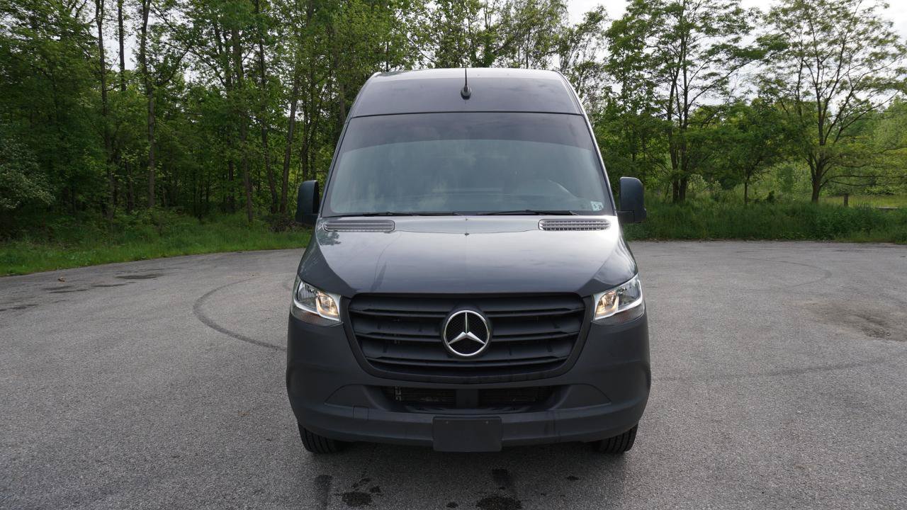 Used 2024 Mercedes-Benz Sprinter 2500 image 8