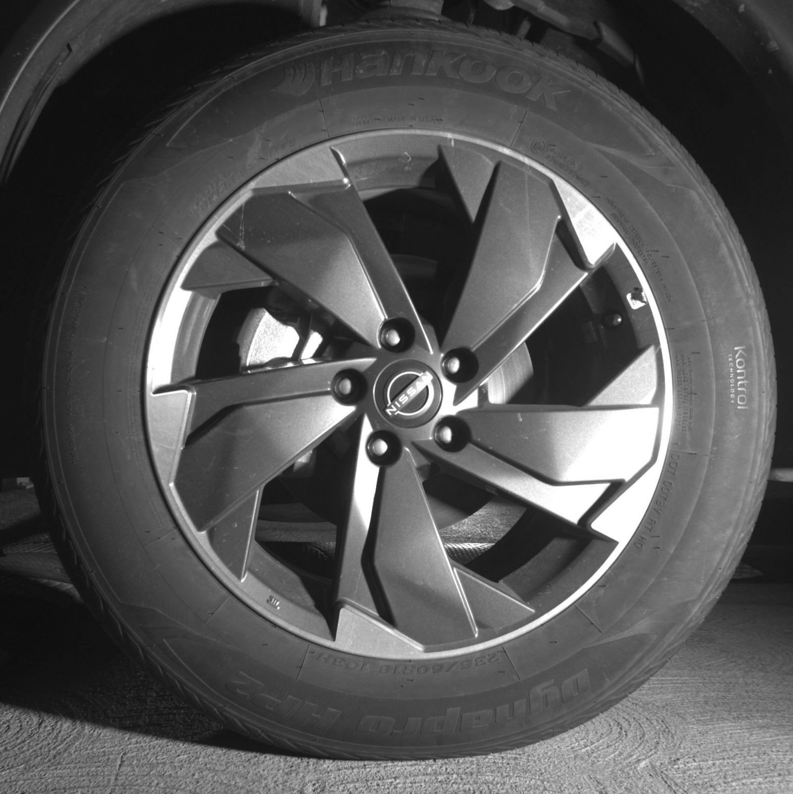 Used 2025 Nissan Rogue SV AWD/4WD image 14