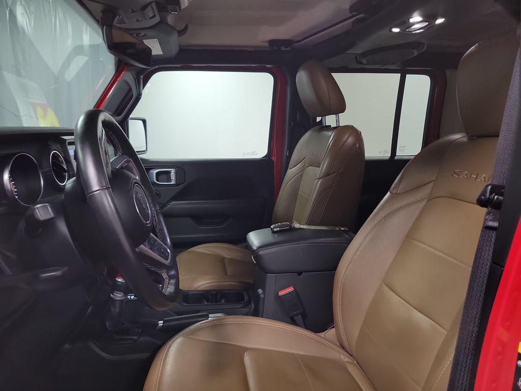 Used 2022 Jeep Wrangler Unlimited Sahara w/ Cold Weather Group AWD/4WD image 12