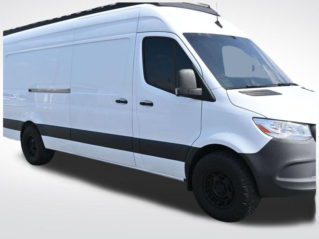 Used 2021 Mercedes-Benz Sprinter 2500 w/ Bench Seat Package image 4