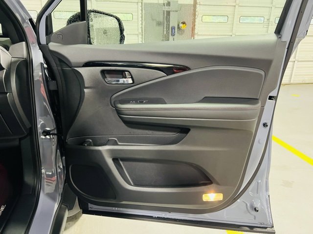 New 2026 Honda Ridgeline Black Edition image 37