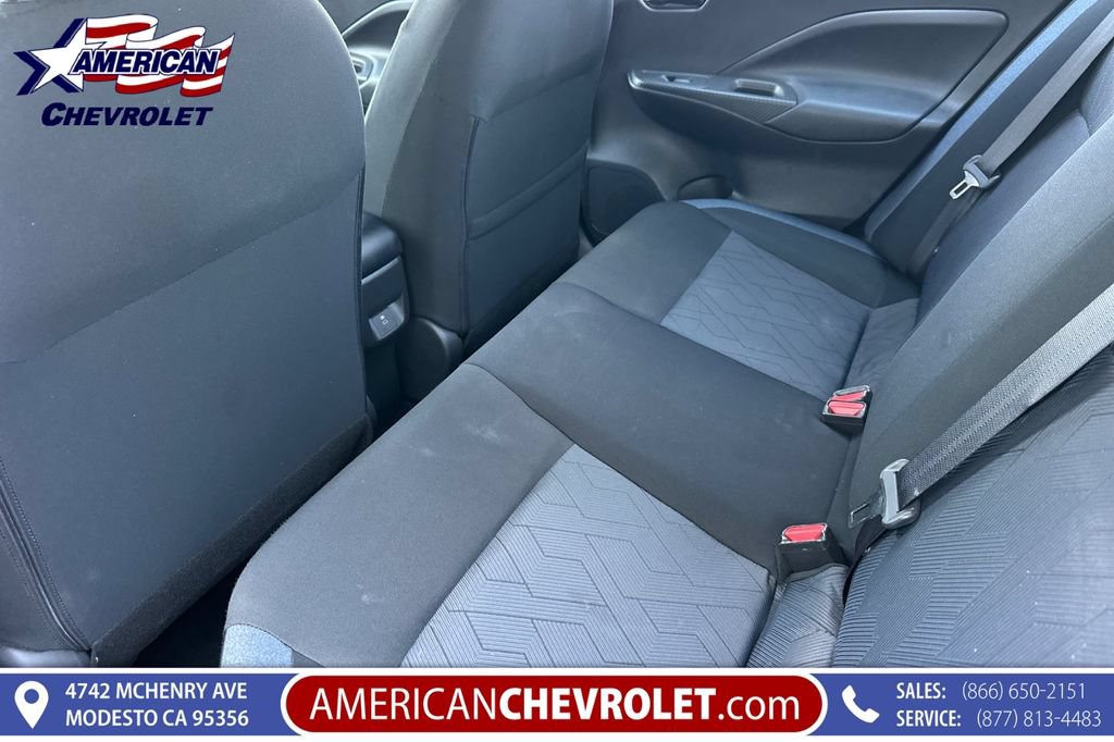 Used 2025 Nissan Versa SV FWD image 15