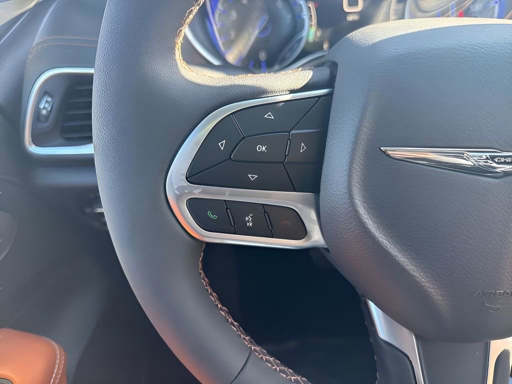 New 2026 Chrysler Pacifica Pinnacle image 38