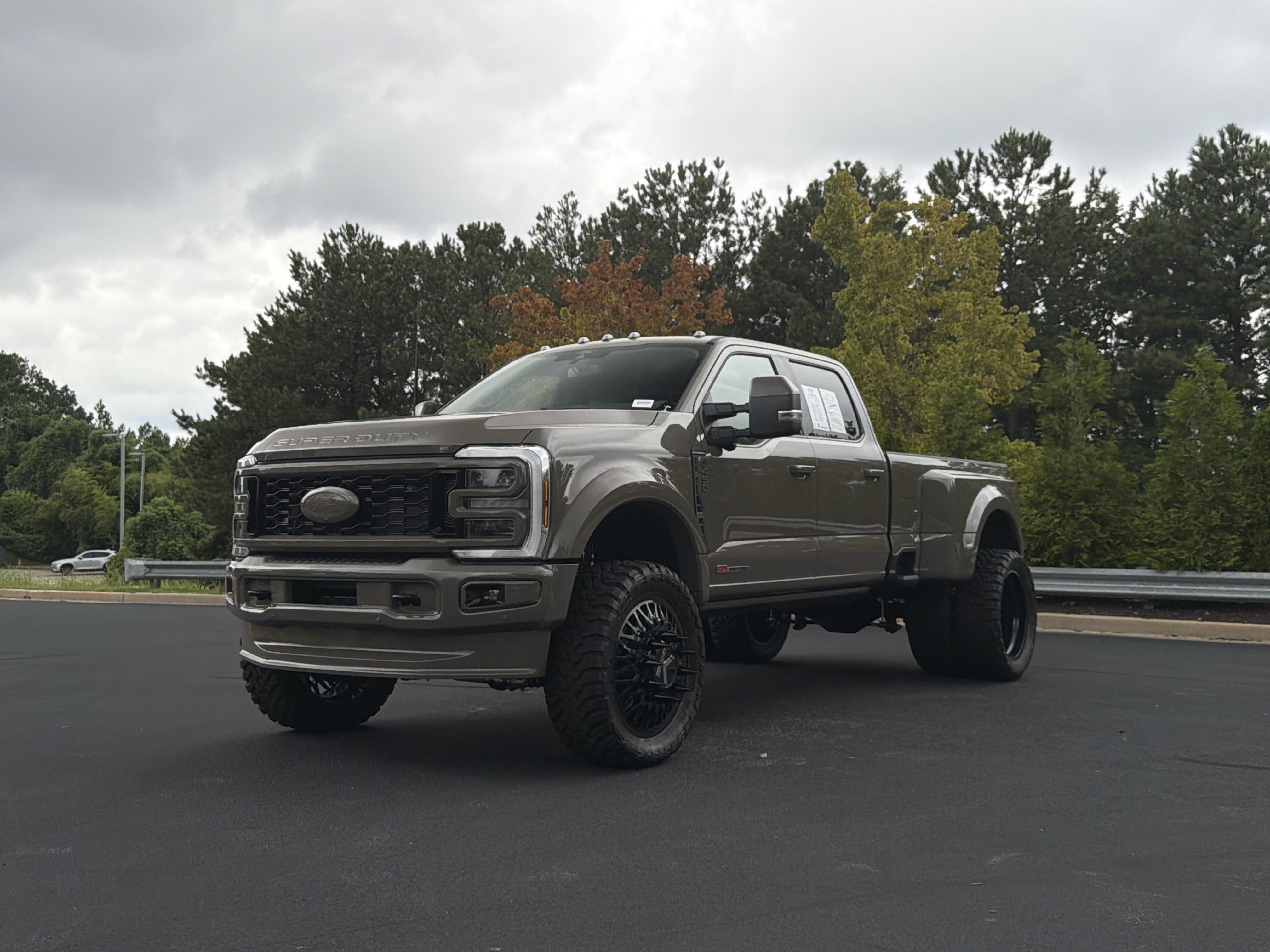 Used 2026 Ford F450 Platinum w/ Platinum Plus Package AWD/4WD image 14