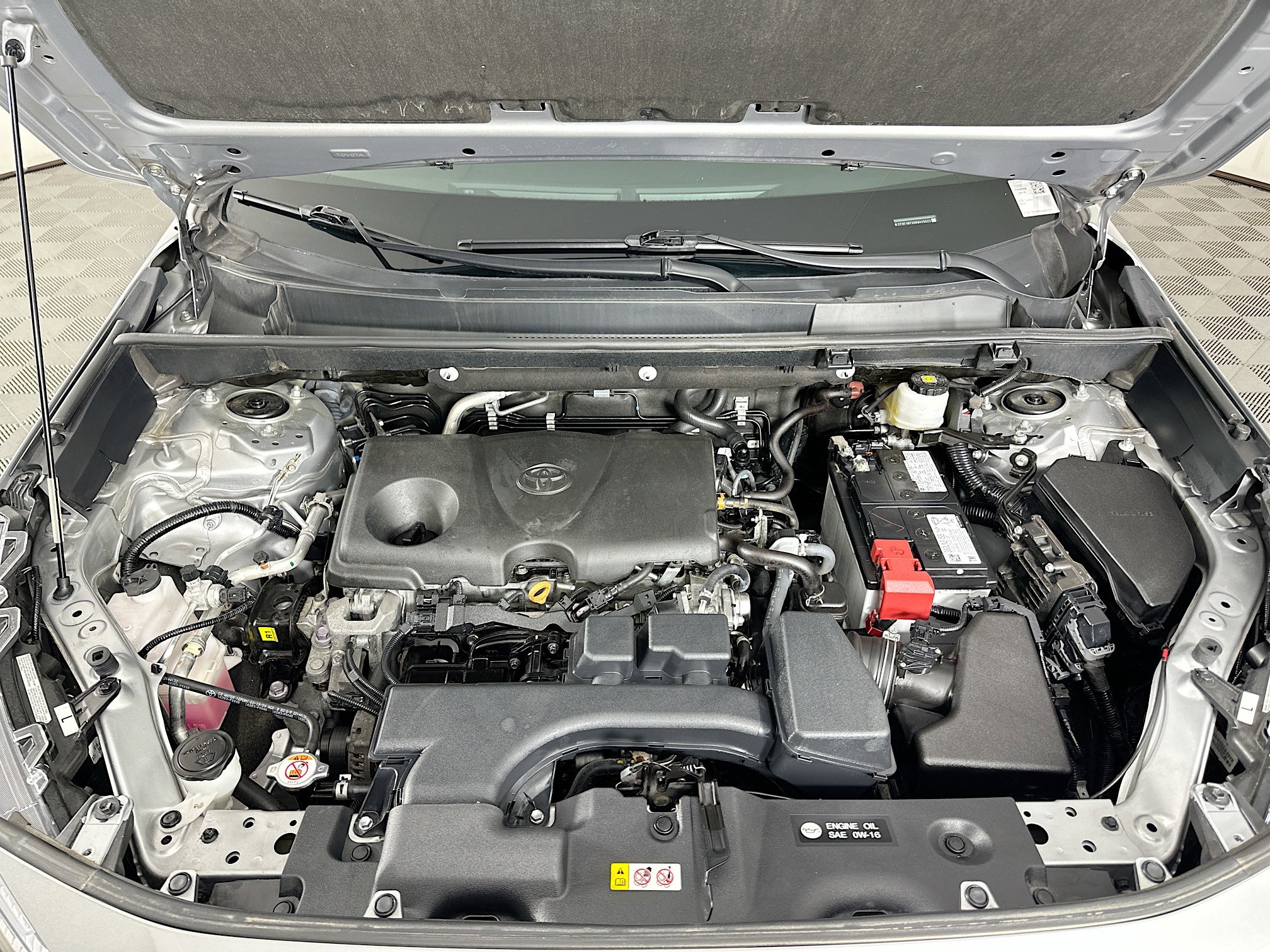 Used 2024 Toyota RAV4 LE image 30