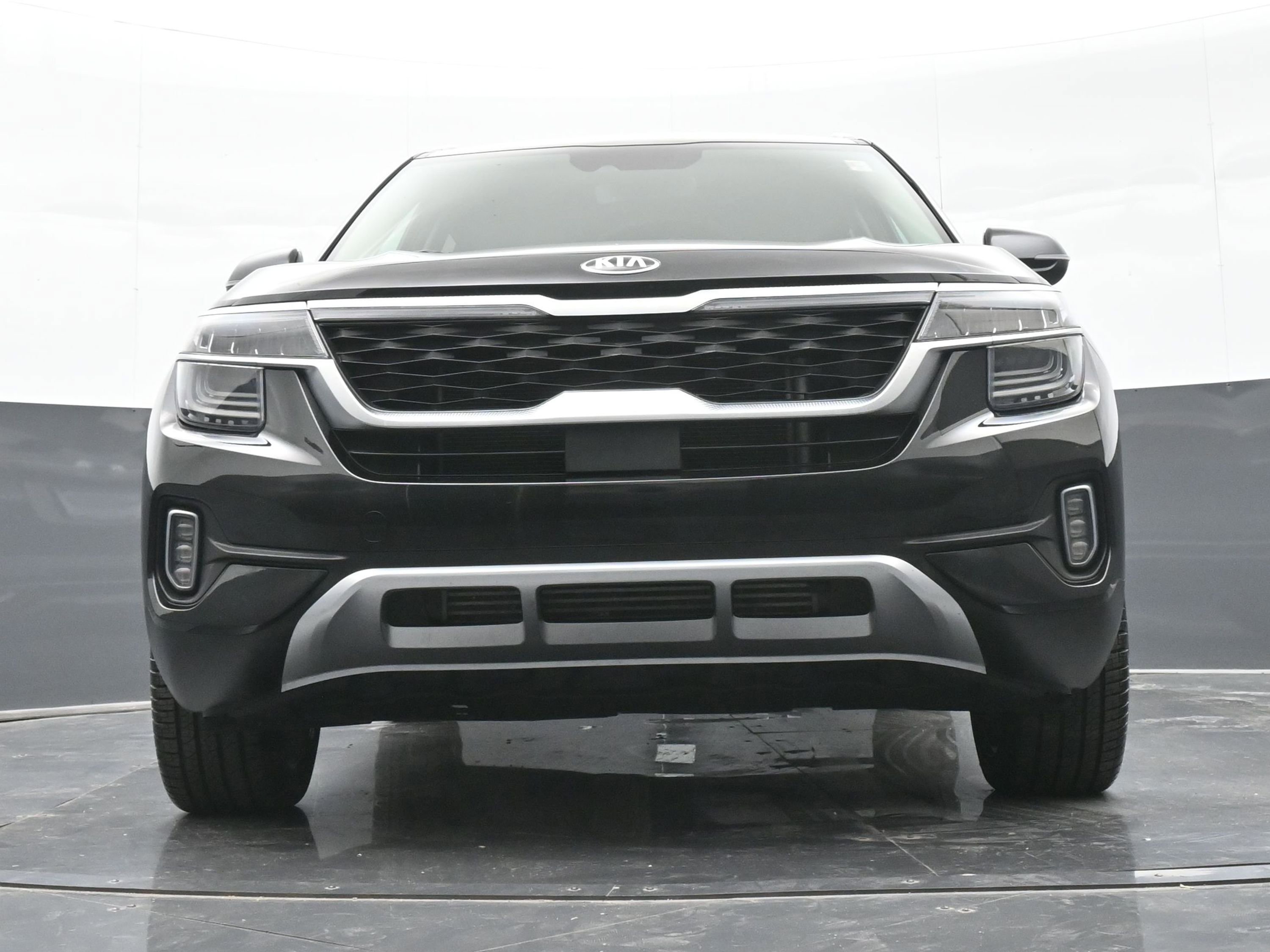 Used 2021 Kia Seltos SX image 38