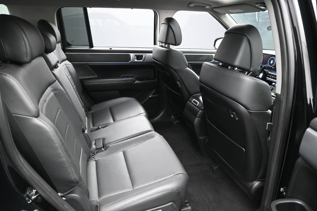 Used 2024 Hyundai Santa Fe Limited FWD image 32