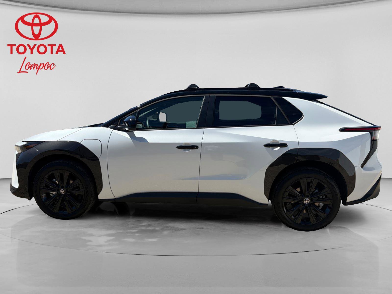 Certified 2025 Toyota bZ4X AWD image 32