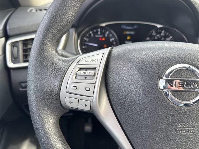 Used 2016 Nissan Rogue S image 23