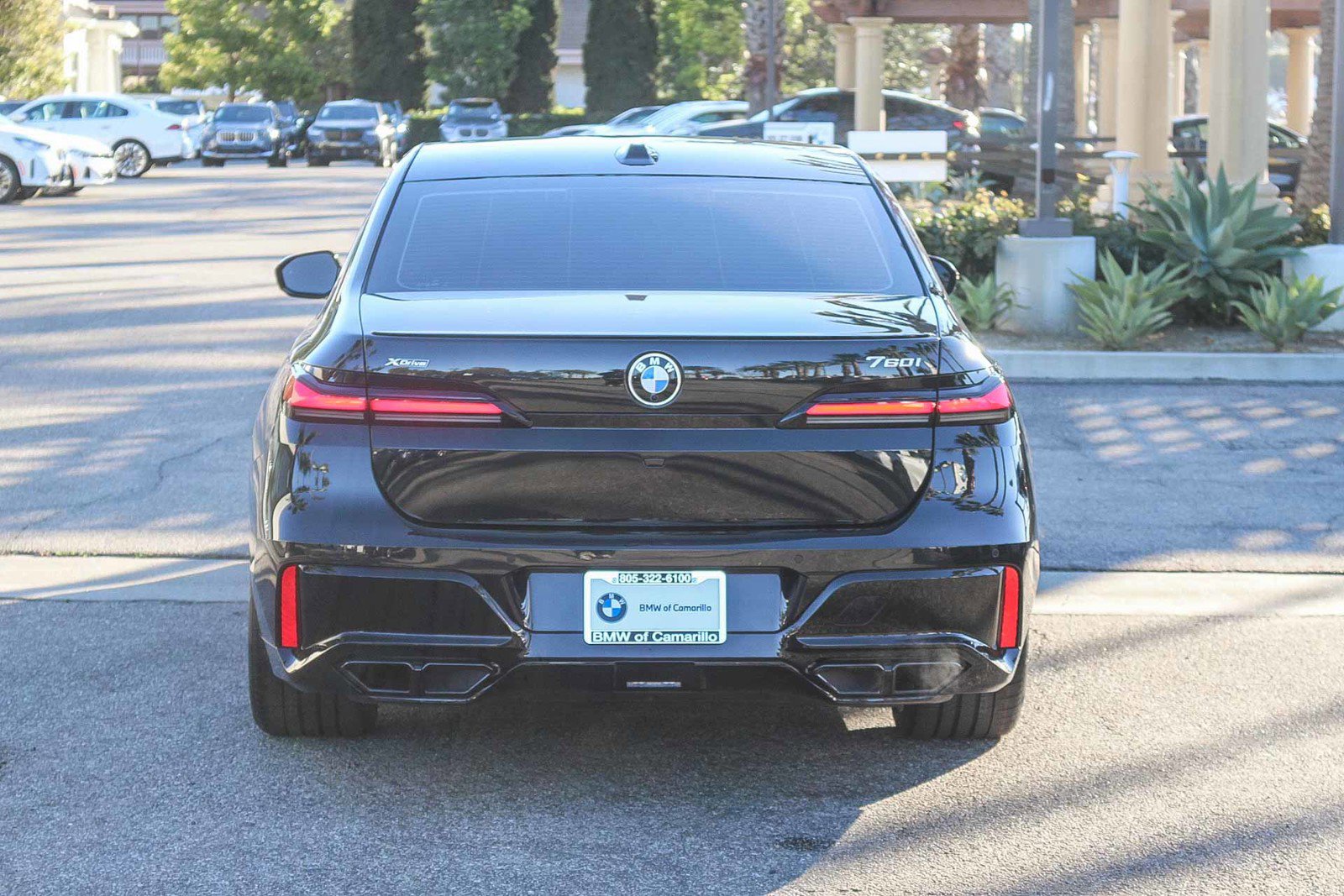 Used 2023 BMW 760i xDrive w/ Luxury Rear Seating Package image 5