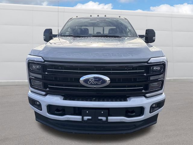 Certified 2025 Ford F250 Platinum w/ FX4 Off-Road Package image 9