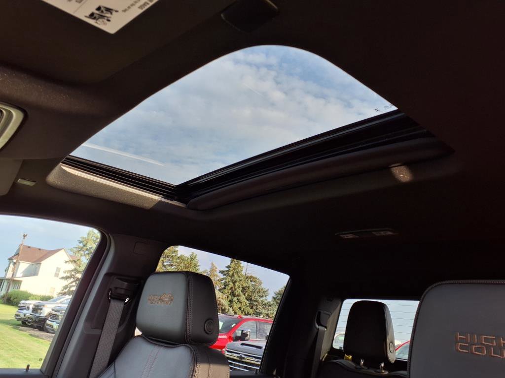 New 2025 Chevrolet Silverado 2500 High Country w/ High Country Premium Package image 8