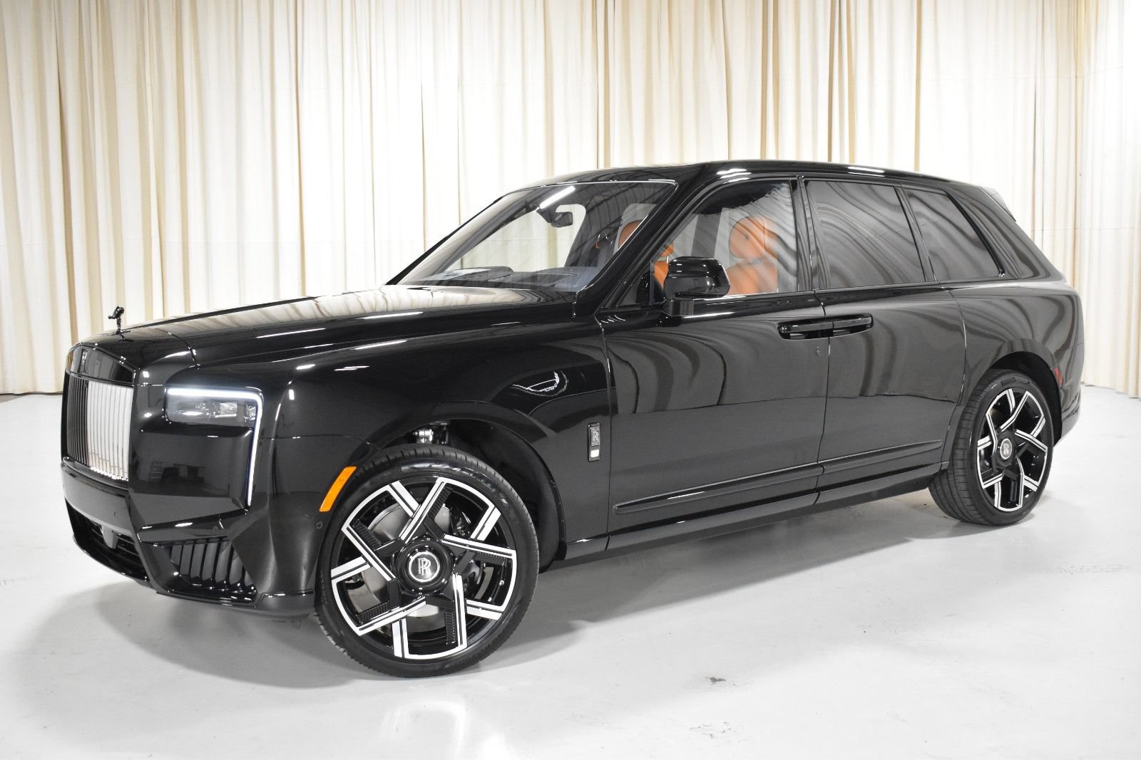 New 2027 Rolls-Royce Cullinan Black Badge