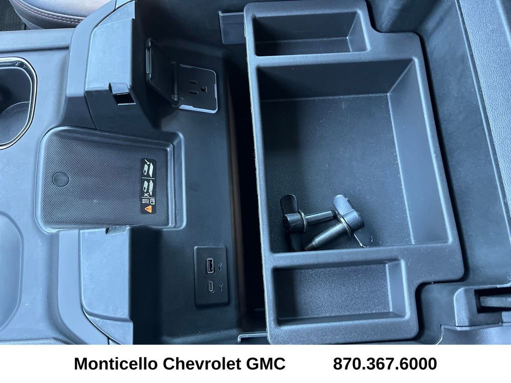 Used 2025 GMC Sierra 1500 AT4 w/ AT4 Premium Package image 22