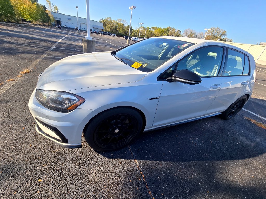 Used 2018 Volkswagen Golf R 4-Door AWD/4WD image 4