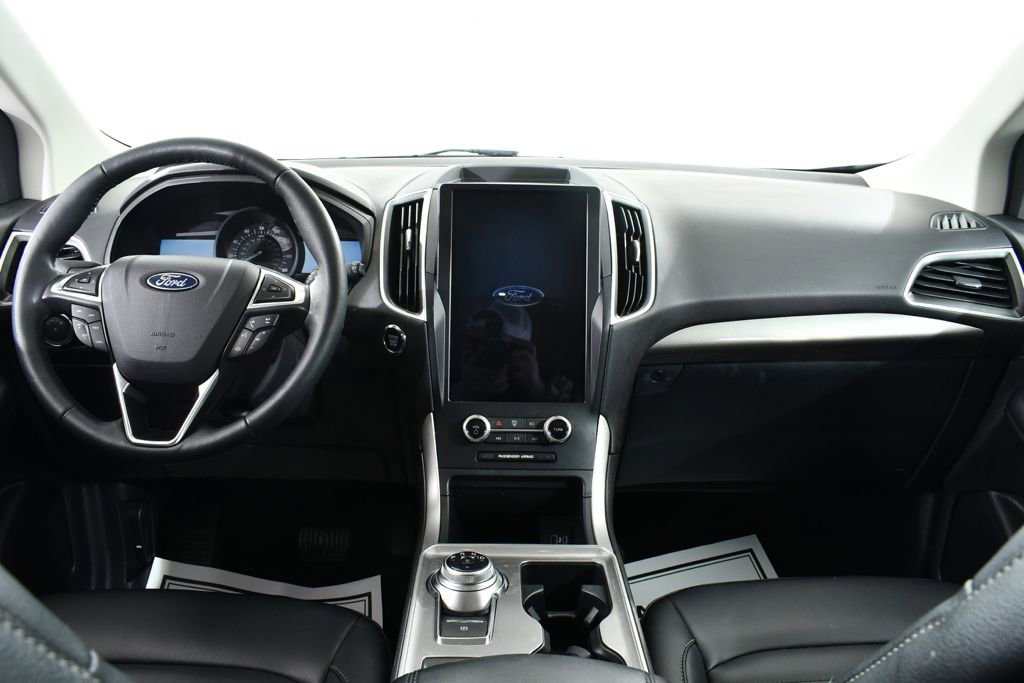 Used 2024 Ford Edge SEL w/ Convenience Package image 7