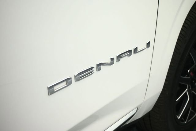 Used 2021 GMC Yukon Denali w/ Denali Premium Package RWD image 60