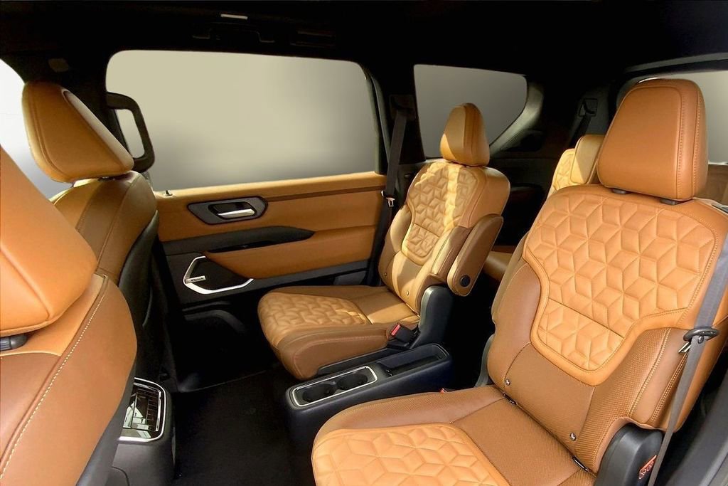 New 2026 Nissan Armada Platinum Reserve image 11