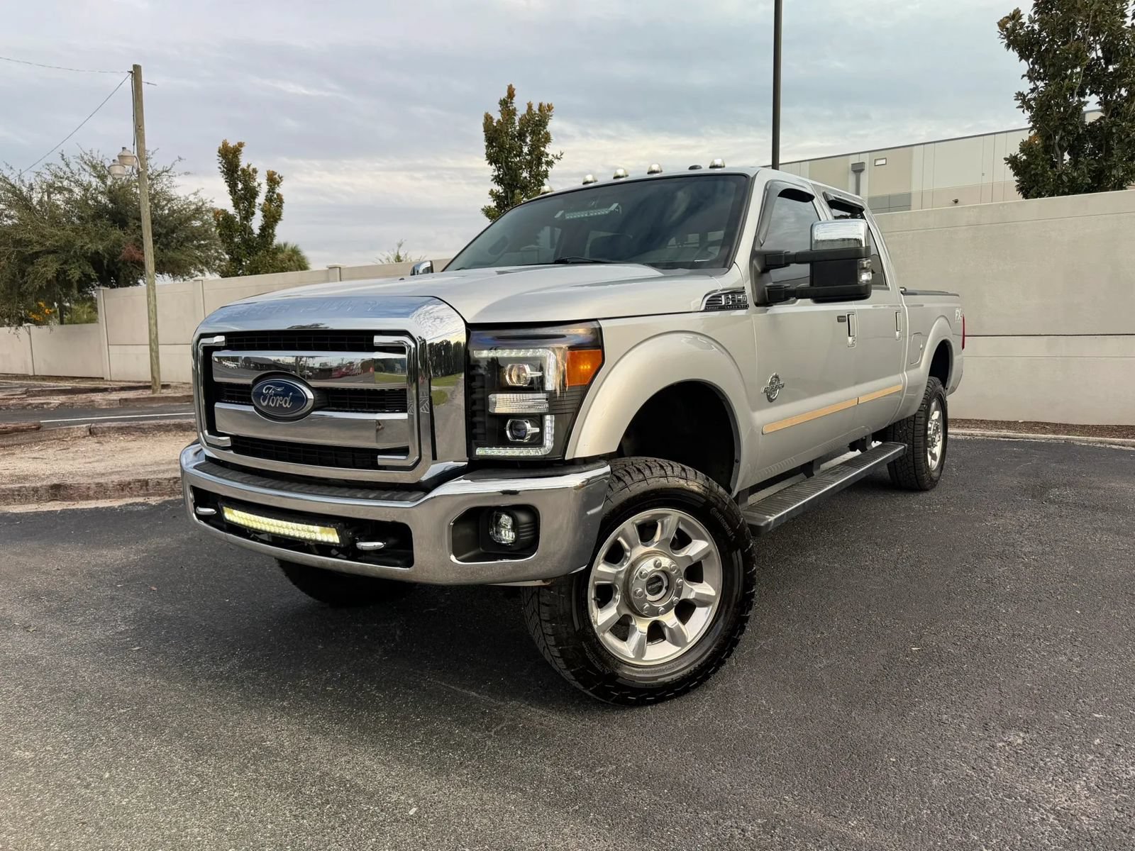 Used 2014 Ford F350 Lariat w/ Lariat Ultimate Package AWD/4WD image 1