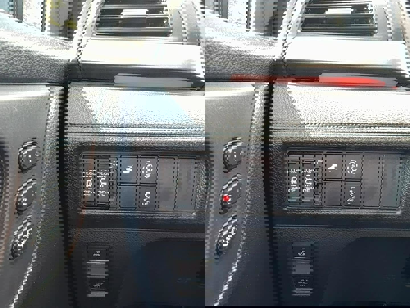 Used 2024 Honda Odyssey Sport image 20