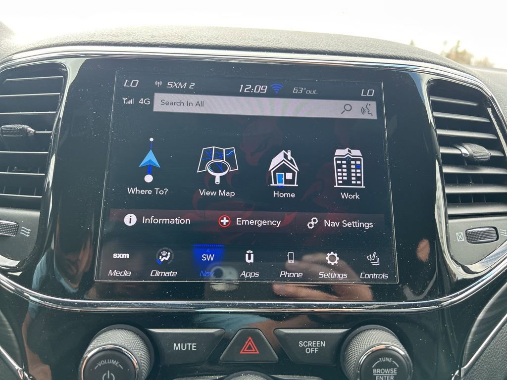 Used 2021 Jeep Grand Cherokee Limited w/ Premium Lighting Group image 17