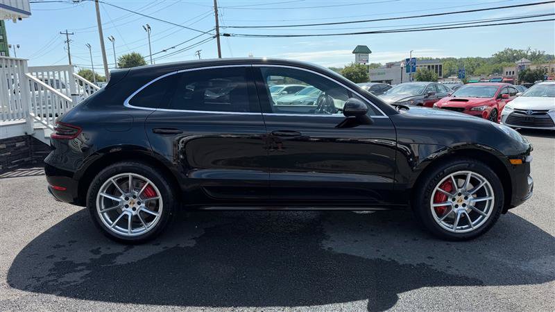 Used 2018 Porsche Macan Turbo AWD/4WD image 7