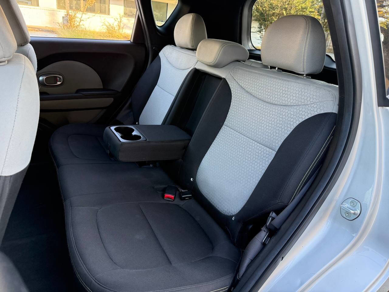 Used 2014 Kia Soul + image 17