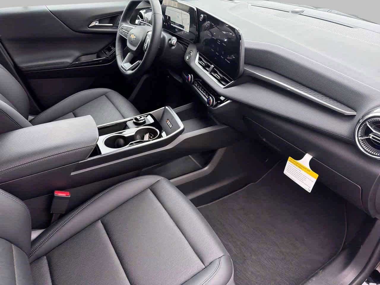 New 2026 Chevrolet Equinox LT w/ Convenience Package II FWD image 9