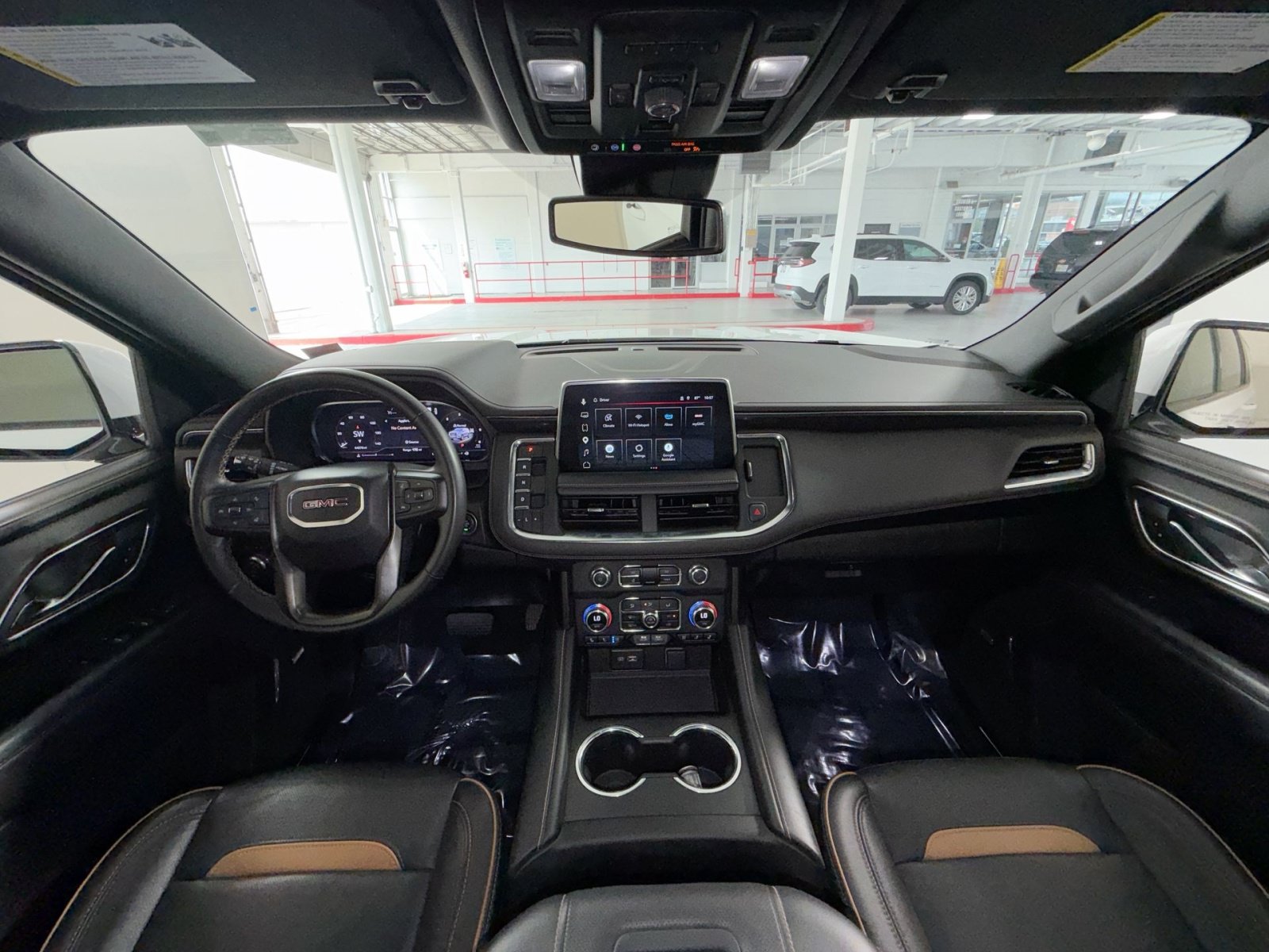 Used 2023 GMC Yukon XL AT4 w/ AT4 Premium Plus Package AWD/4WD image 23