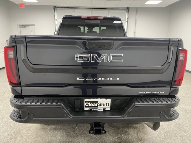 Used 2024 GMC Sierra 3500 Denali Ultimate image 9